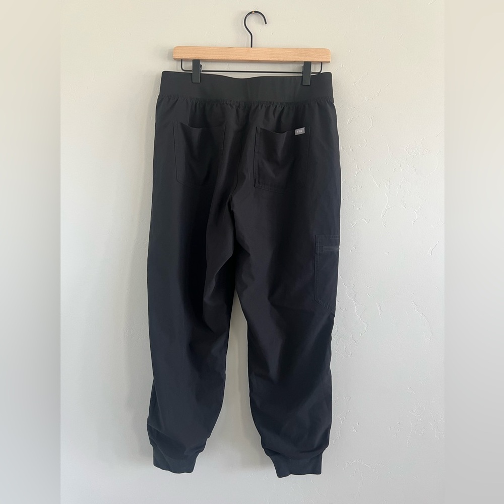 FIGS Technical Collection Jogger Scrubs - Picture 6 of 14